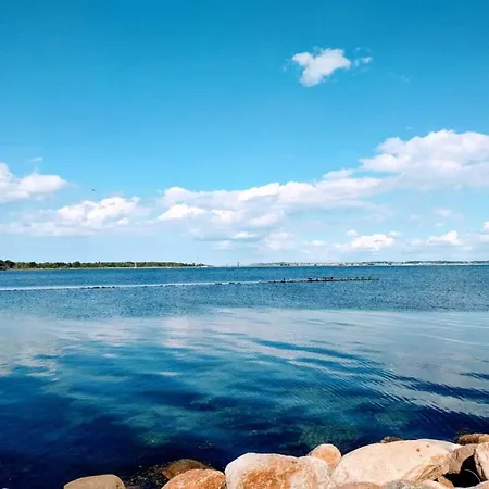 בית נופש Luxury Retreat In Park-by Traum *