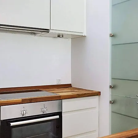 Luxury Retreat In Park-by Traum *