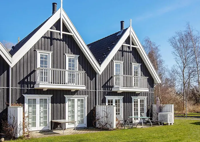 Luxury Retreat In Park-by Traum *